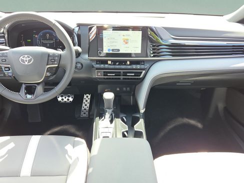 Certified 2026 Toyota Camry SE image 26