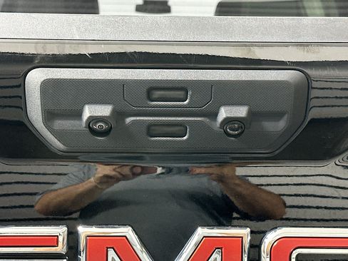 Used 2025 GMC Sierra 1500 SLT RWD image 30