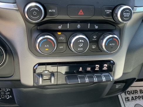 Used 2022 RAM 1500 Big Horn RWD image 41