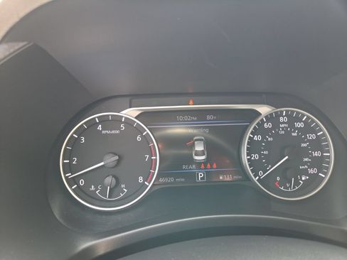 Used 2023 Nissan Sentra SR w/ SR Premium Package FWD image 11