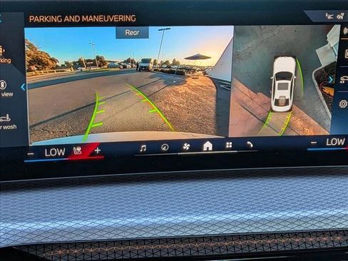 New 2026 BMW 330i Sedan w/ Premium Package image 12