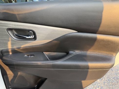 Used 2018 Nissan Murano SL AWD/4WD image 37
