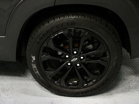 Used 2021 Chevrolet TrailBlazer RS w/ Technology Package AWD/4WD image 16