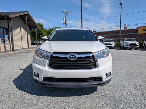 Used 2015 Toyota Highlander Limited FWD image 2