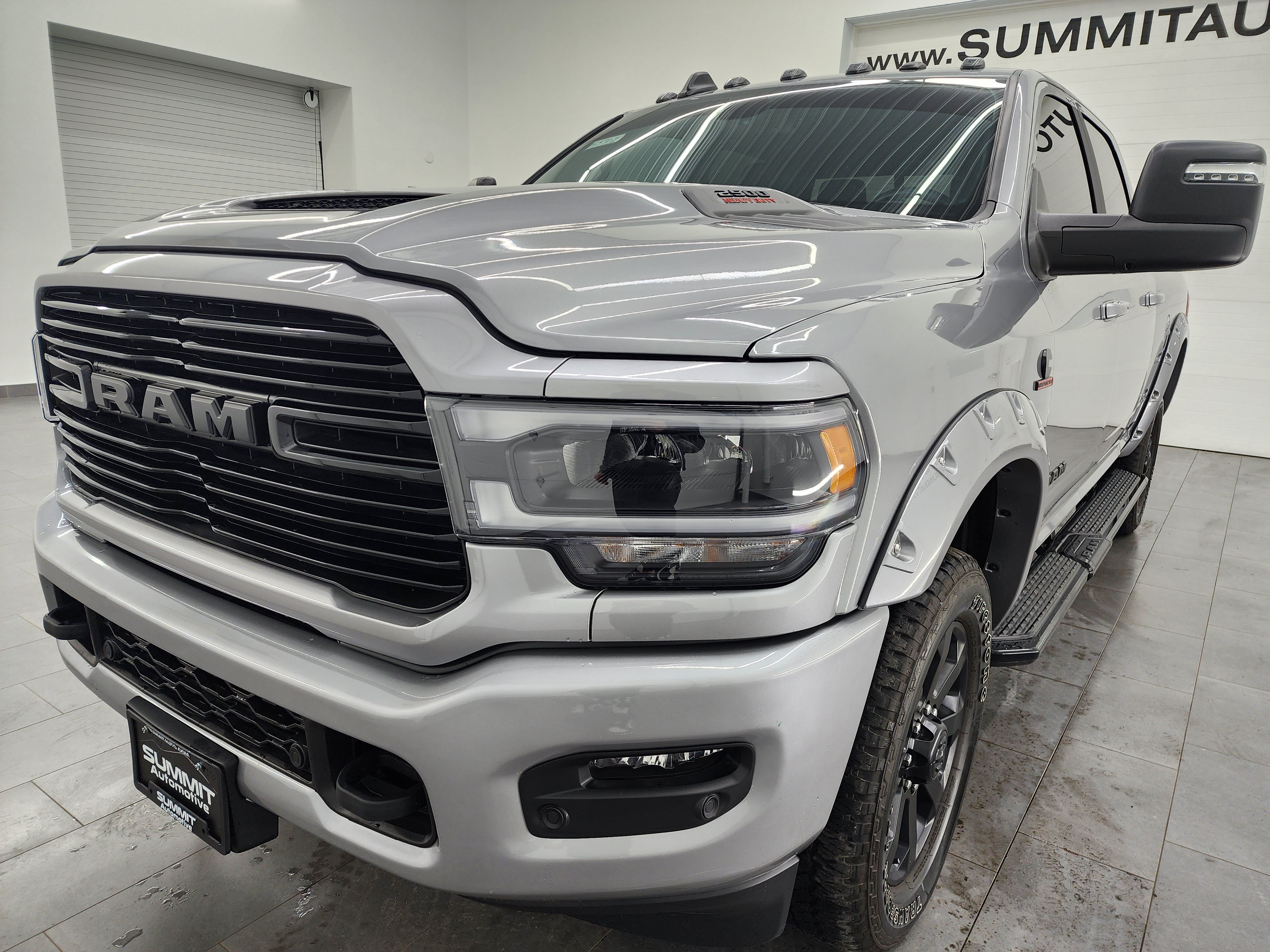 Used 2024 RAM 2500 Laramie w/ Night Edition AWD/4WD image 7