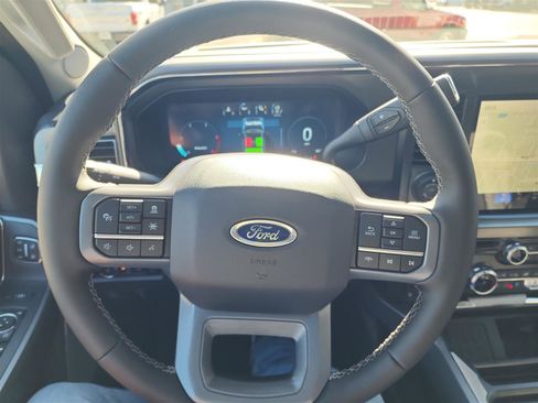 New 2025 Ford F250 Lariat w/ Lariat Ultimate Package image 28