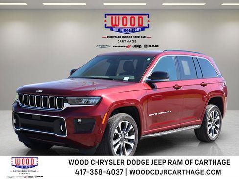 Used 2025 Jeep Grand Cherokee Overland w/ Trailer Tow Package AWD/4WD image 7