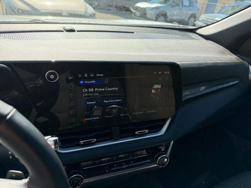 Used 2025 Chevrolet Equinox LT image 21