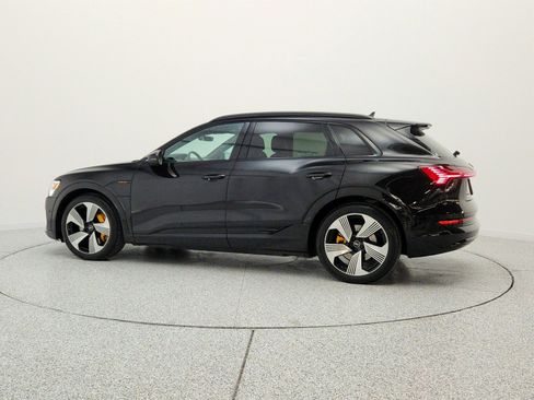 Used 2023 Audi e-tron Premium Plus w/ Premium Plus Package AWD/4WD image 8