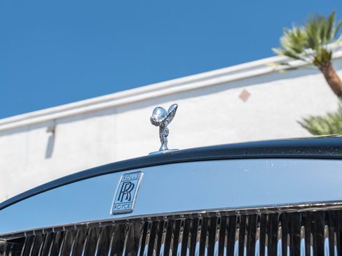 Used 2020 Rolls-Royce Wraith RWD image 7