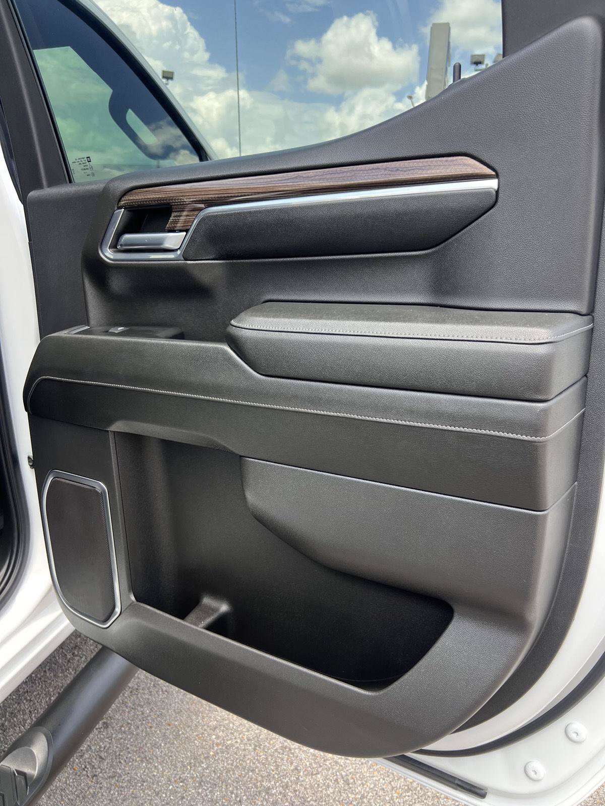 Used 2023 Chevrolet Silverado 1500 RST AWD/4WD image 20