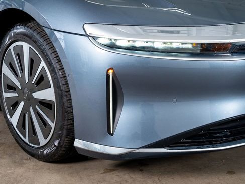 Used 2024 Lucid Air Pure RWD image 8