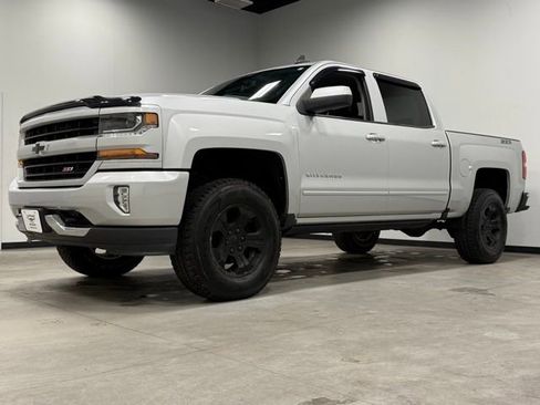 Used 2017 Chevrolet Silverado 1500 LT w/ All Star Edition image 5