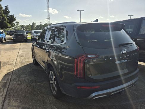 Used 2020 Kia Telluride S FWD image 4