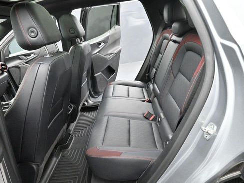 Used 2025 Chevrolet Equinox RS w/ Safety and Technology Package FWD image 30