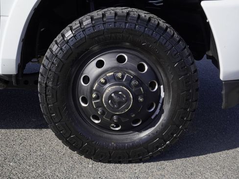 Certified 2022 RAM 3500 Limited w/ Max Tow Package AWD/4WD image 10