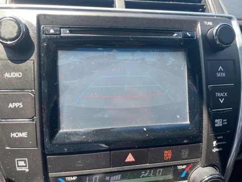 Used 2015 Toyota Camry XSE w/ Advanced Technology Package FWD image 14