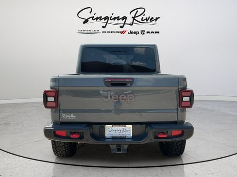 Used 2021 Jeep Gladiator Rubicon AWD/4WD image 6