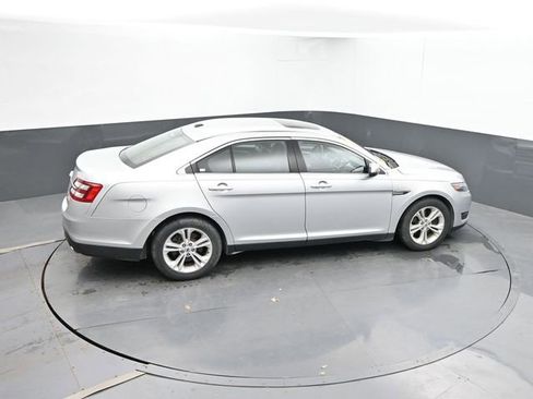 Used 2016 Ford Taurus SEL w/ Equipment Group 201A FWD image 19