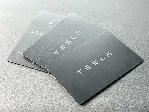 Used 2023 Tesla Model Y Long Range AWD/4WD image 29