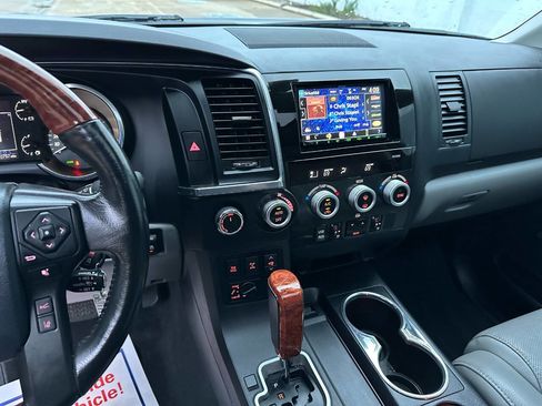 Used 2019 Toyota Sequoia Platinum image 37