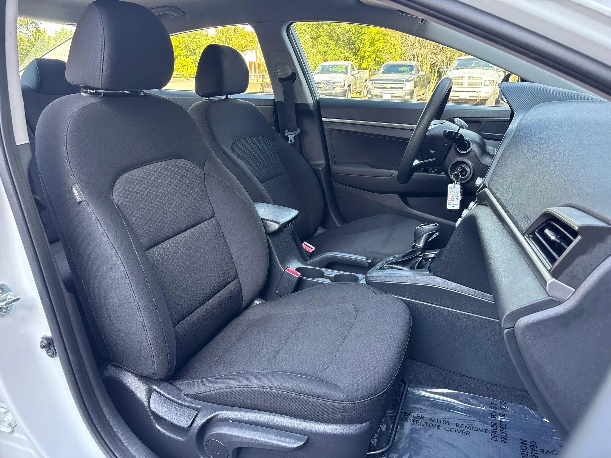 Used 2020 Hyundai Elantra SE w/ Cargo Package (C1) FWD image 16