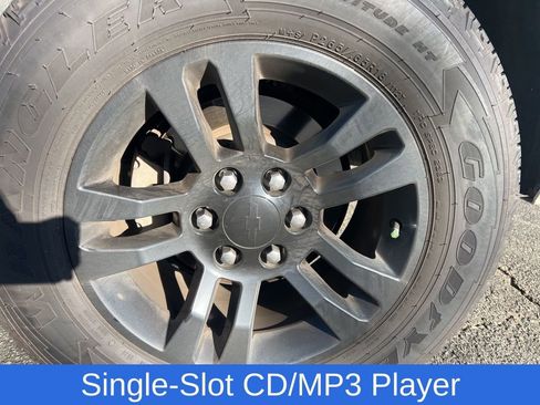 Used 2019 Chevrolet Tahoe LT image 9