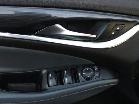 Used 2022 Buick Enclave Essence image 15