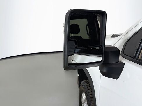 Used 2024 Chevrolet Silverado 2500 LT image 25