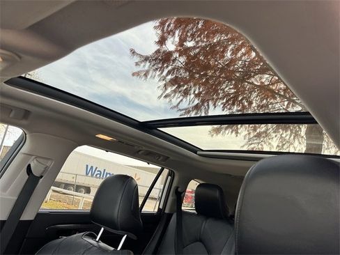 Used 2022 Toyota Highlander Platinum image 27