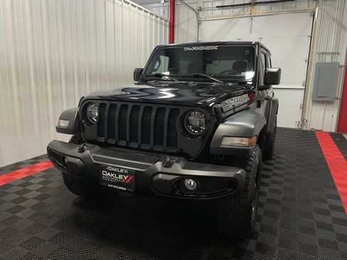 Used 2022 Jeep Wrangler Sport AWD/4WD image 12