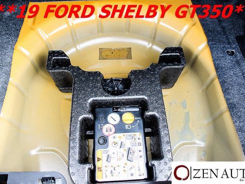 Used 2019 Ford Mustang Shelby GT350 w/ Technology Package image 40