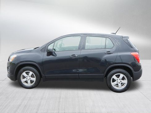 Used 2016 Chevrolet Trax LS AWD/4WD image 4
