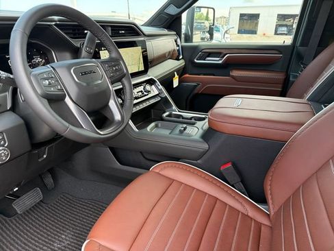 New 2026 GMC Sierra 2500 Denali Ultimate AWD/4WD image 18