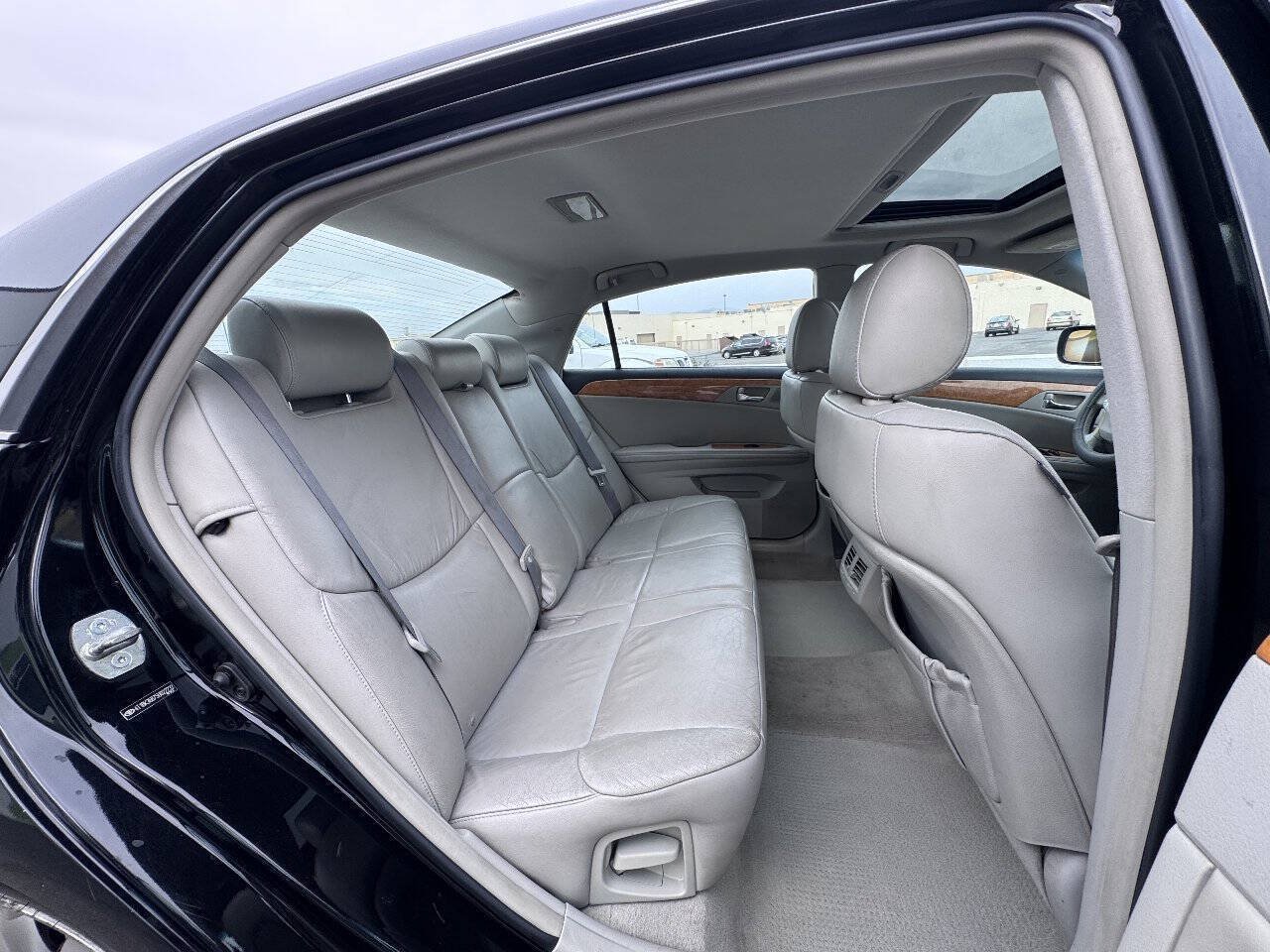 Used 2005 Toyota Avalon XLS FWD image 12