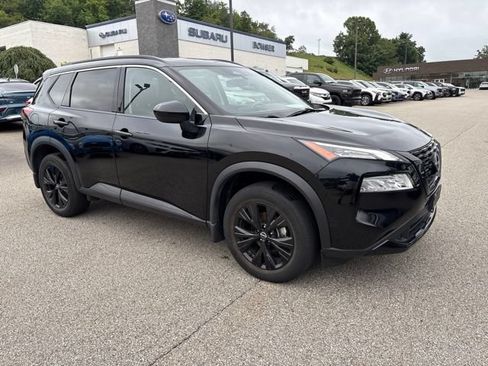 Certified 2023 Nissan Rogue SV w/ SV Premium B Package AWD/4WD image 7