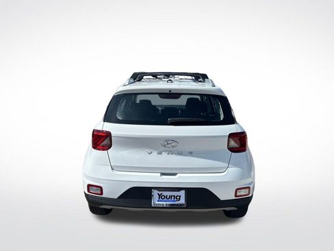 New 2026 Hyundai Venue SEL FWD image 5