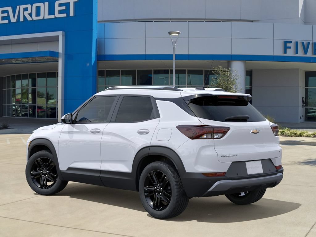 New 2026 Chevrolet TrailBlazer LT w/ Midnight Edition FWD image 3