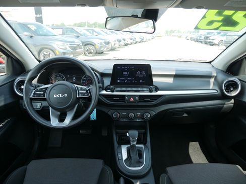 Used 2023 Kia Forte LXS image 15