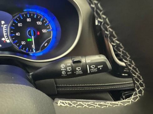 New 2027 Chrysler Pacifica Select AWD/4WD image 33