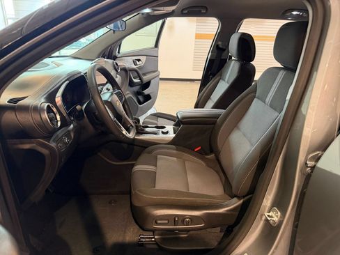 Used 2025 Chevrolet Blazer LT FWD image 27