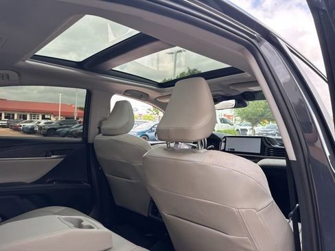 Used 2025 Toyota Camry XLE w/ Premium Plus Package image 27