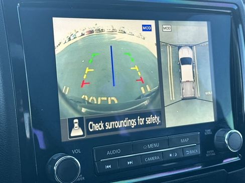 Used 2023 Nissan Frontier PRO-4X w/ Pro-4X Premium Package image 18