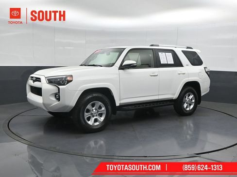Used 2023 Toyota 4Runner SR5 Premium w/ Moonroof Package AWD/4WD image 7