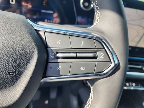 New 2026 Chevrolet Equinox EV LT image 28