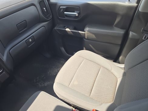 Used 2021 GMC Sierra 1500 4x4 Crew Cab w/ Sierra Value Package image 15