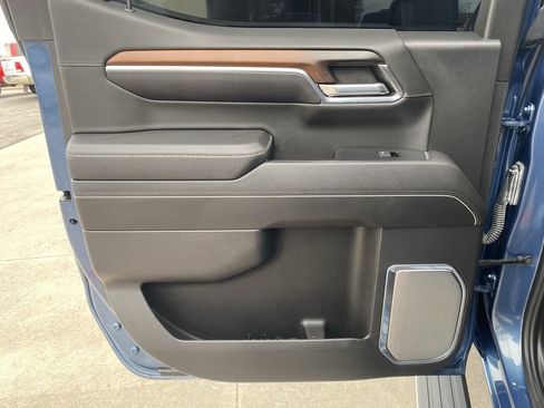 Used 2024 GMC Sierra 1500 Denali w/ Denali Reserve Package image 14