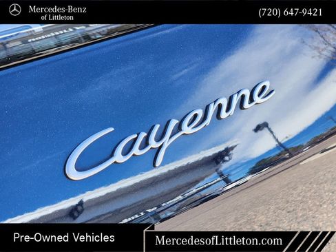 Used 2023 Porsche Cayenne Platinum Edition AWD/4WD image 11