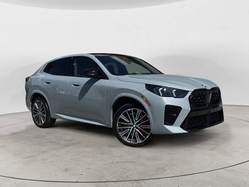 Used 2025 BMW X2 xDrive28i w/ Premium Package AWD/4WD image 1