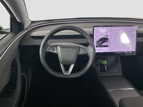 Used 2025 Tesla Model 3 Long Range RWD image 16